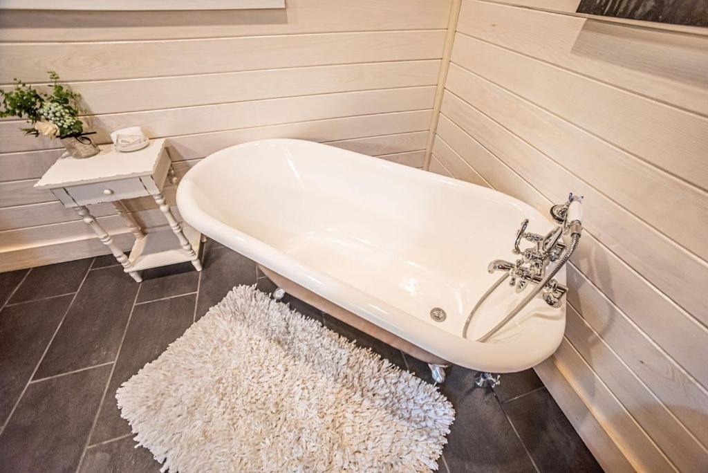 Merlot Mountain - Heated Spa Pool And Hot Tub! Cabin 브로큰보우 외부 사진