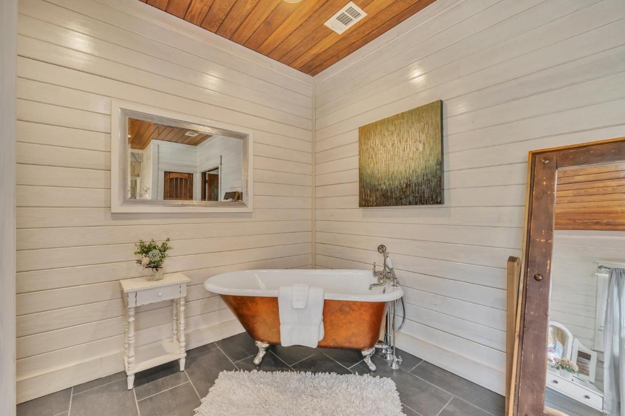 Merlot Mountain - Heated Spa Pool And Hot Tub! Cabin 브로큰보우 외부 사진